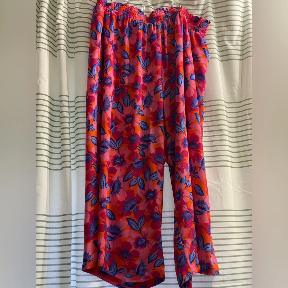 Rose & Olive Colorful Floral Pants - Picture 5 of 8